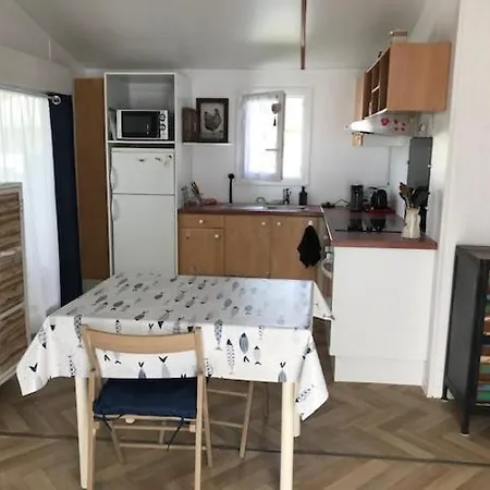 Chalet Entre Plages, Lacs Et Campagne Alpehytte Saint-Révérend
